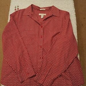 Chico's- No iorn- spring shirt- FREE EARRINGS!!!